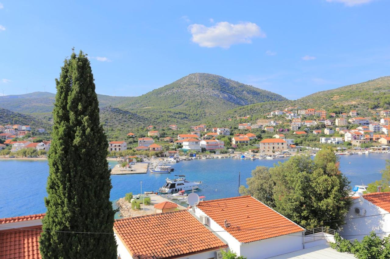 Apartments By The Sea Seget Vranjica, Trogir - 13771 Exterior photo