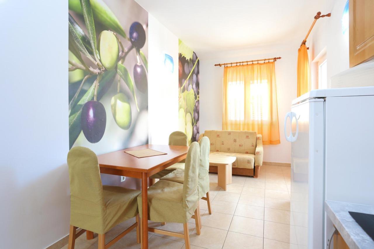 Apartments By The Sea Seget Vranjica, Trogir - 13771 Exterior photo