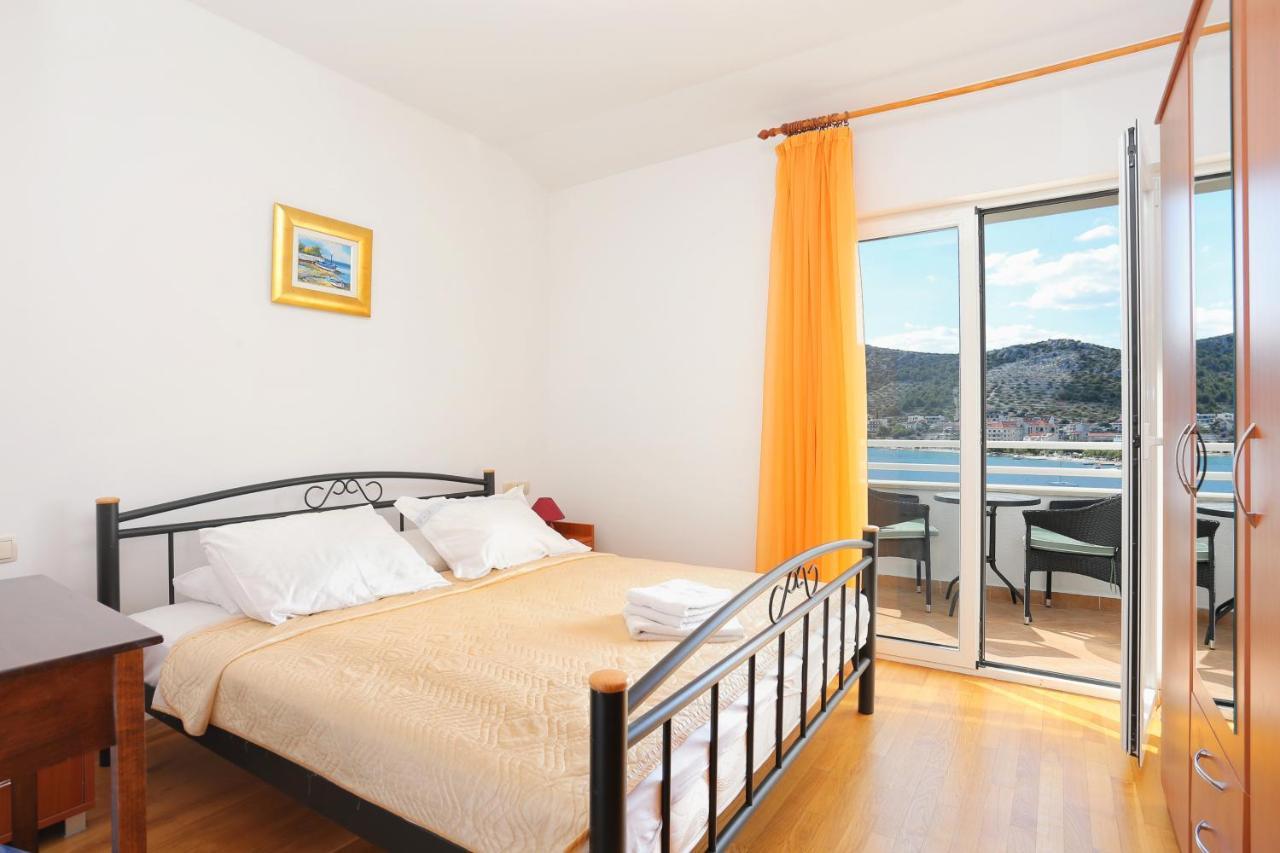 Apartments By The Sea Seget Vranjica, Trogir - 13771 Exterior photo